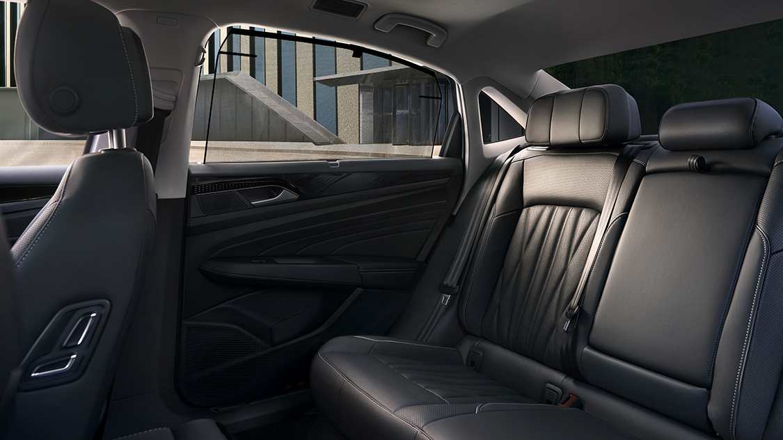 Volkswagen Passat PHEV. Інтер'єр і комфорт